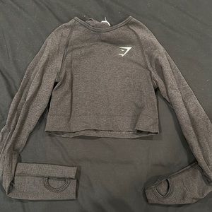 Cropped gymshark top